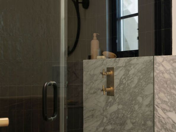 5308 Hillcrest Drive, Los Angeles CA 90043