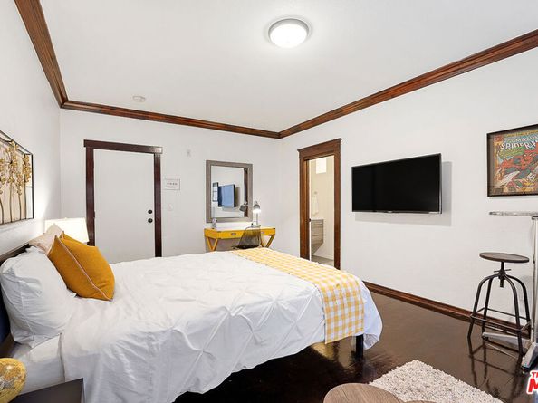 330 Cedar Avenue, Long Beach CA 90802