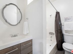 330 Cedar Avenue, Long Beach CA 90802