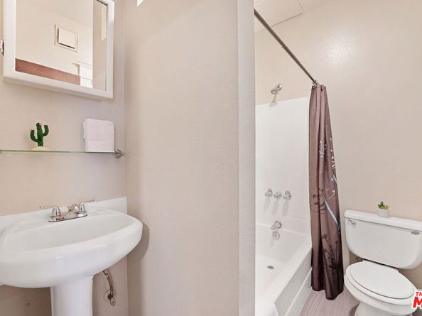 330 Cedar Avenue, Long Beach CA 90802