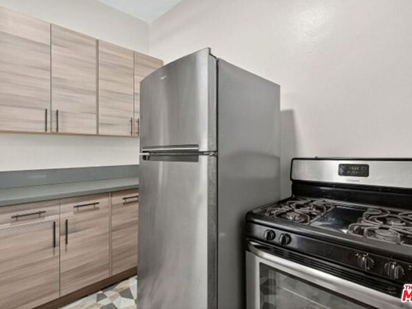 330 Cedar Avenue, Long Beach CA 90802