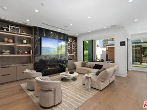 714 N La Jolla Avenue, Los Angeles CA 90046