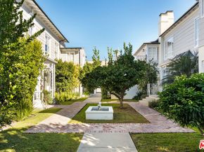 118 1/2 N Flores Street, Los Angeles CA 90048