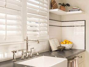 118 1/2 N Flores Street, Los Angeles CA 90048