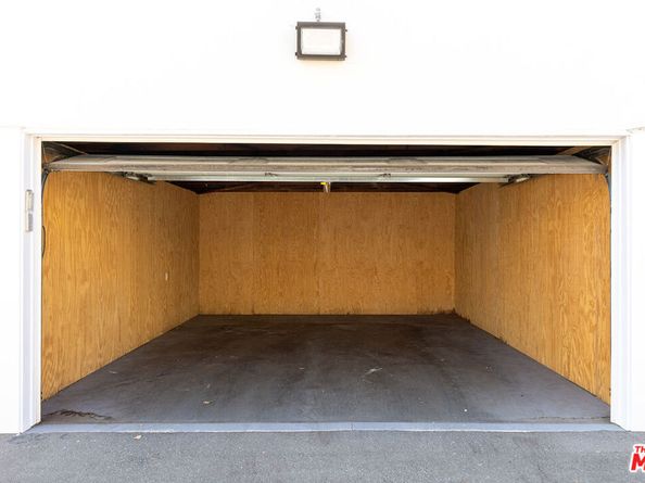 118 1/2 N Flores Street, Los Angeles CA 90048