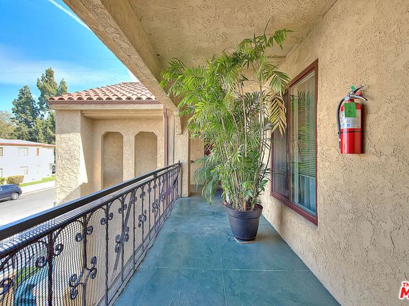 3008 Stocker Street, Los Angeles CA 90008