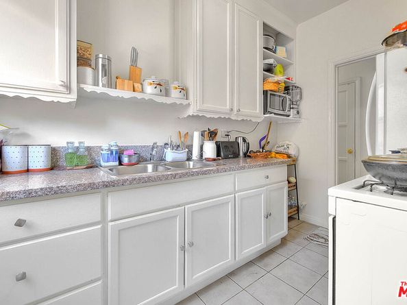 3008 Stocker Street, Los Angeles CA 90008