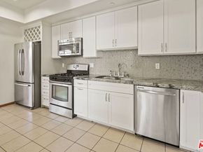 822 N Mccadden Place, Los Angeles CA 90038