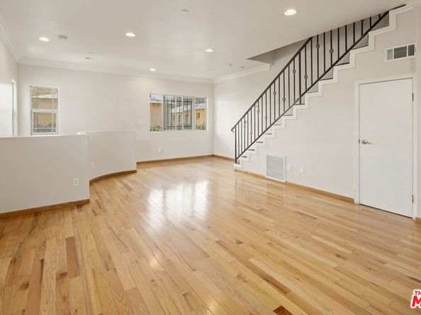822 N Mccadden Place, Los Angeles CA 90038