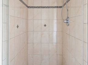 822 N Mccadden Place, Los Angeles CA 90038