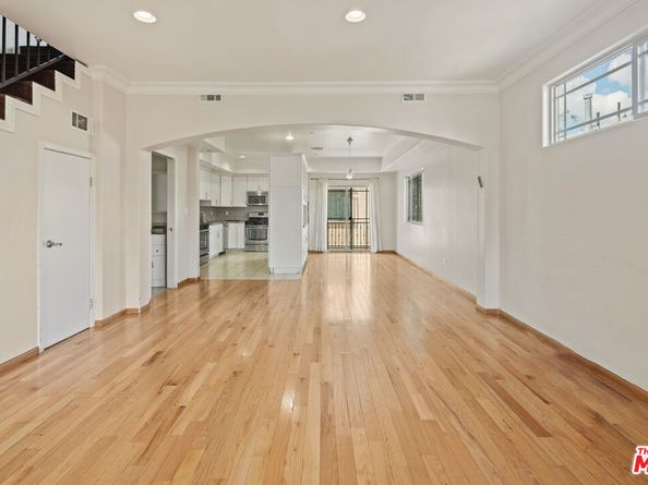 822 N Mccadden Place, Los Angeles CA 90038