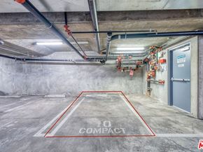 105 S Mariposa Avenue PH9, Los Angeles CA 90004