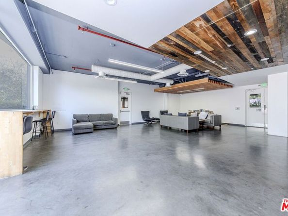 105 S Mariposa Avenue PH9, Los Angeles CA 90004