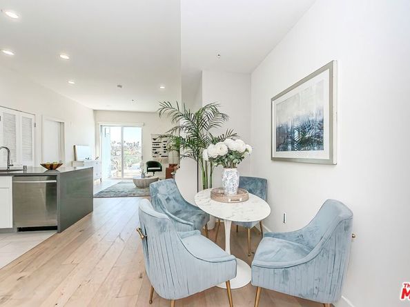 105 S Mariposa Avenue PH9, Los Angeles CA 90004