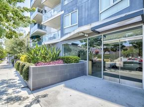 105 S Mariposa Avenue PH9, Los Angeles CA 90004