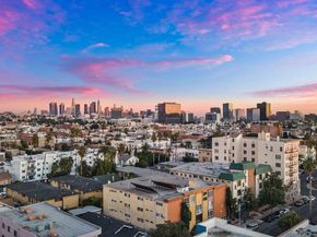 105 S Mariposa Avenue PH9, Los Angeles CA 90004