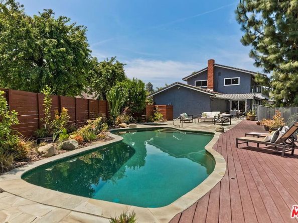 3127 Arrowhead Drive, Los Angeles CA 90068