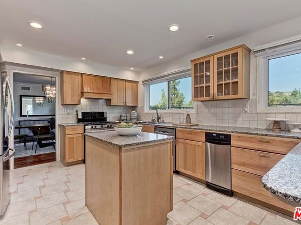 3127 Arrowhead Drive, Los Angeles CA 90068