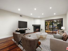 8788 Shoreham Drive 23, West Hollywood CA 90069