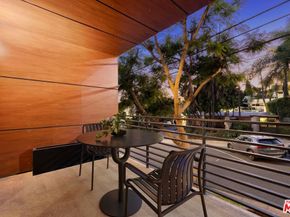 8788 Shoreham Drive 23, West Hollywood CA 90069