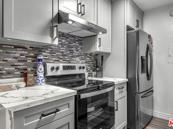 5460 White Oak Avenue D309, Encino CA 91316