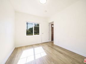 5347 Fountain Avenue, Los Angeles CA 90029