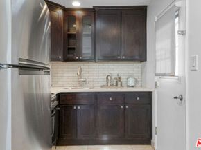 2404 Ocean Park Blvd, Santa Monica CA 90405