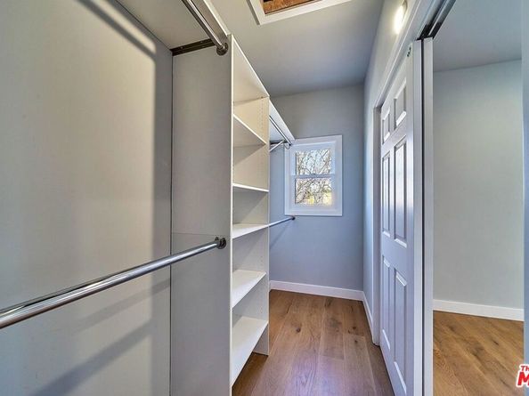 1226 Meadowbrook Avenue, Los Angeles CA 90019