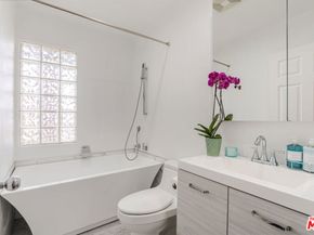 1531 12th Street 1, Santa Monica CA 90401