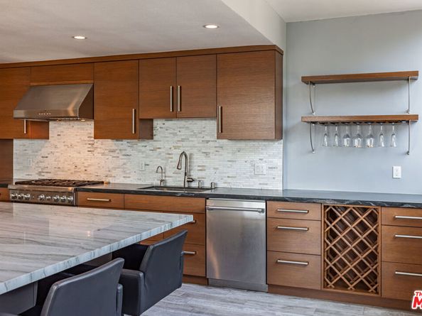 17352 W Sunset Boulevard 202, Pacific Palisades CA 90272