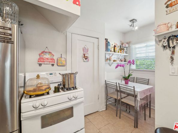 1946 S La Salle Avenue, Los Angeles CA 90018