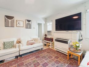 1946 S La Salle Avenue, Los Angeles CA 90018