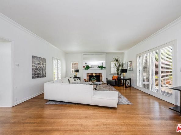 157 N Las Palmas Avenue, Los Angeles CA 90004