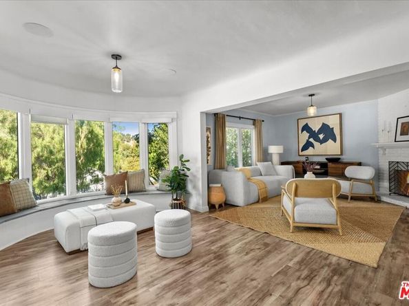 4104 Saugus Avenue, Sherman Oaks CA 91403