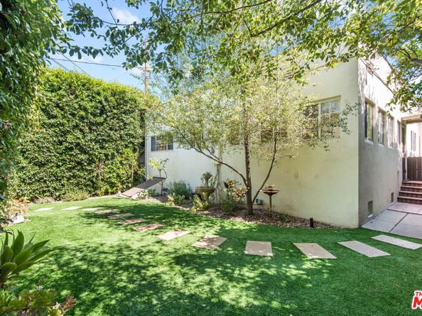 9015 W 24th Street, Los Angeles CA 90034