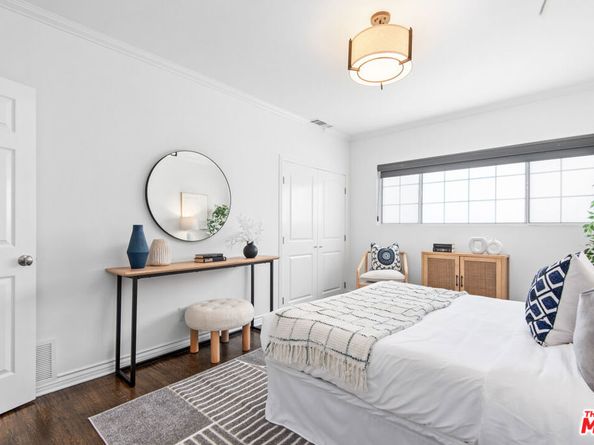 9015 W 24th Street, Los Angeles CA 90034