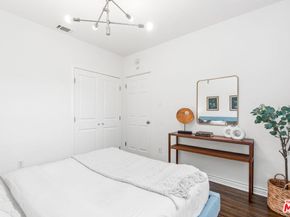 9015 W 24th Street, Los Angeles CA 90034