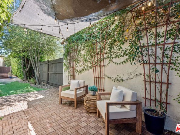 9015 W 24th Street, Los Angeles CA 90034