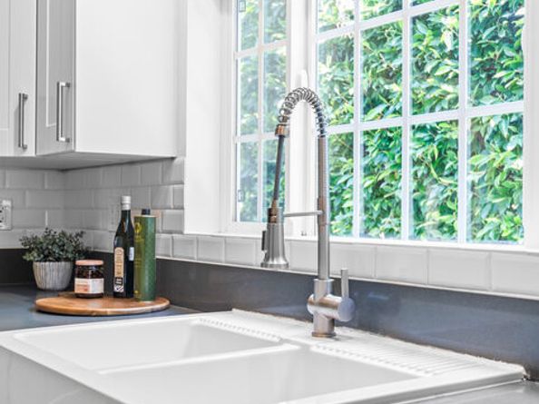 9015 W 24th Street, Los Angeles CA 90034