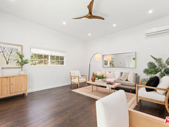 9015 W 24th Street, Los Angeles CA 90034