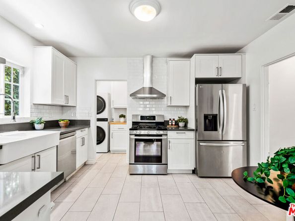 9015 W 24th Street, Los Angeles CA 90034