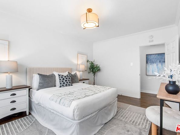 9015 W 24th Street, Los Angeles CA 90034