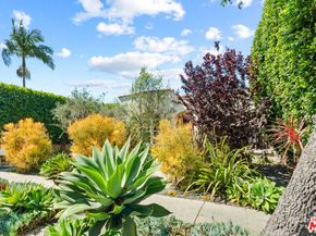 9015 W 24th Street, Los Angeles CA 90034