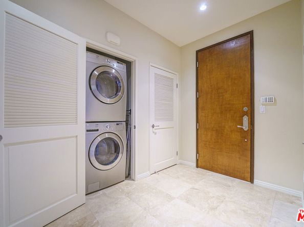 4568 W 1ST Street 308, Los Angeles CA 90004