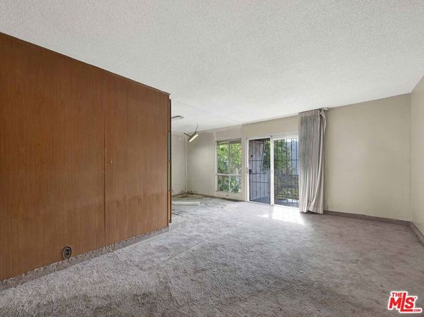 3166 S Sepulveda Boulevard 22, Los Angeles CA 90034