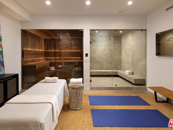 2950 Club Drive, Los Angeles CA 90064