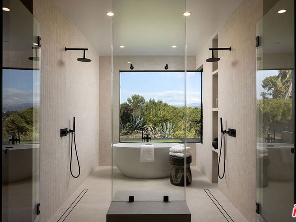 2950 Club Drive, Los Angeles CA 90064