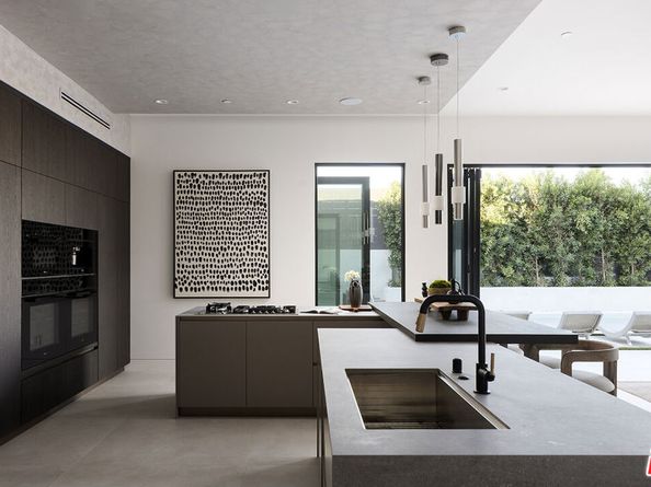 2950 Club Drive, Los Angeles CA 90064
