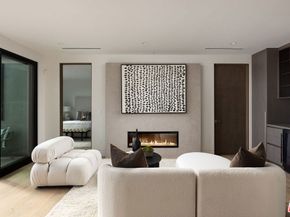 2950 Club Drive, Los Angeles CA 90064