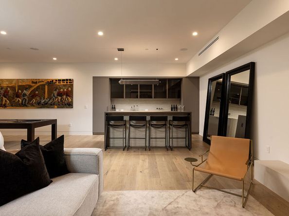 2950 Club Drive, Los Angeles CA 90064